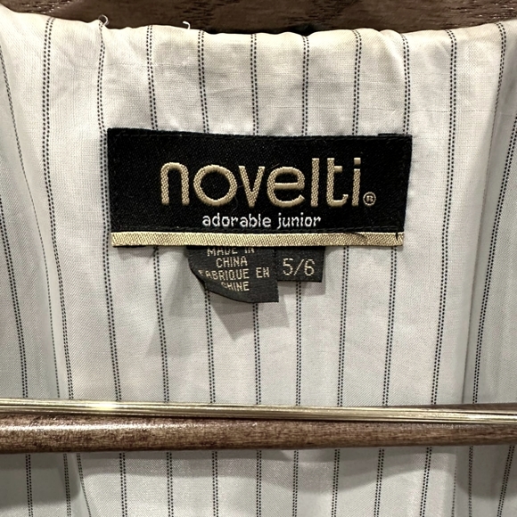 Coat - Picture 3 of 4